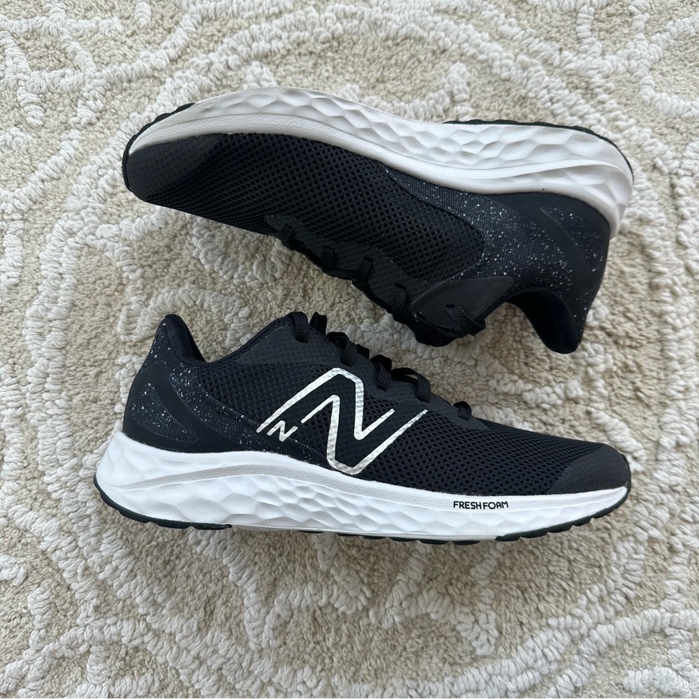 New Balance Kids' Fresh Foam Arishi V4 Sneakers Size 5